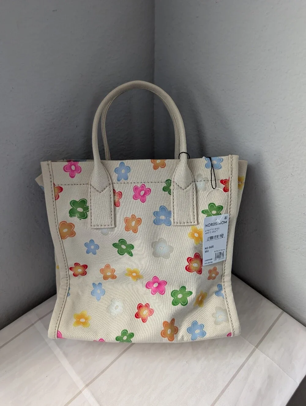 NWT Marc Jacobs Canvas Standard Supply Medium Tote 4P6HTT0195H02 White Multi